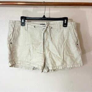 GAP Women's Cream Shorts